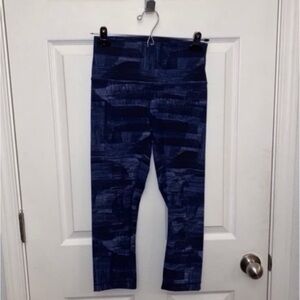 Lululemon Wunder Under Hi-Rise Tights size 6